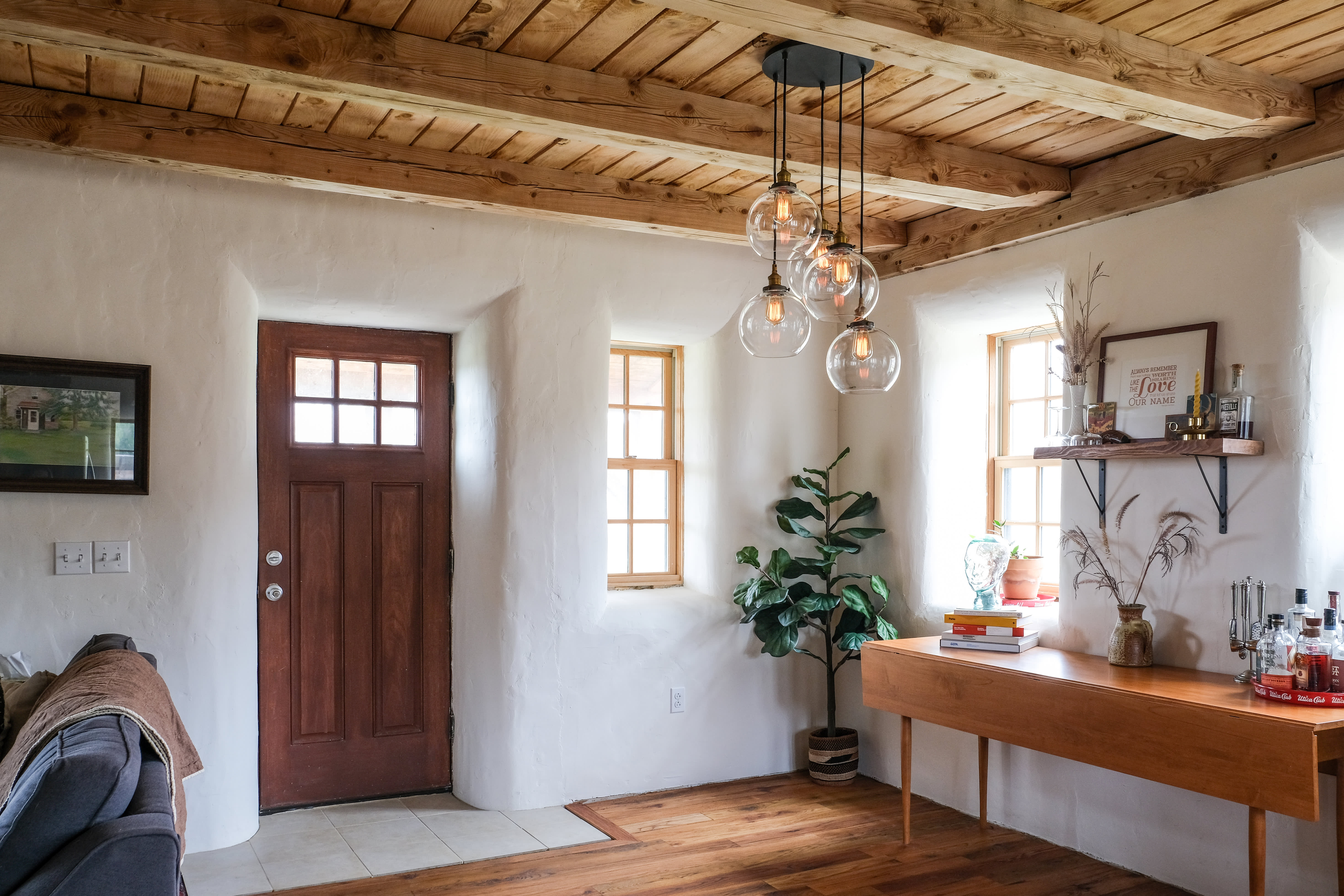 Sustainable Straw Bale Construction House Photos | Apartment Therapy